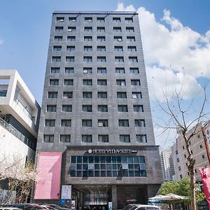 Vella Suite Hotel